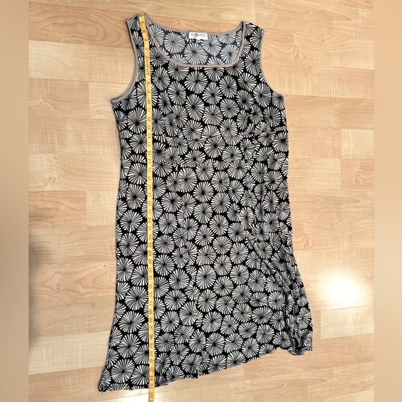 Studio 1 sleeveless dress, size 20w - Picture 3 of 11